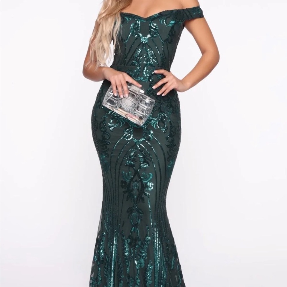 FN: Emerald Green Mermaid Prom Dress/Gown